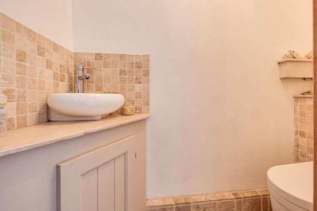 4J6A6334HDRHillView.Resized.jpg