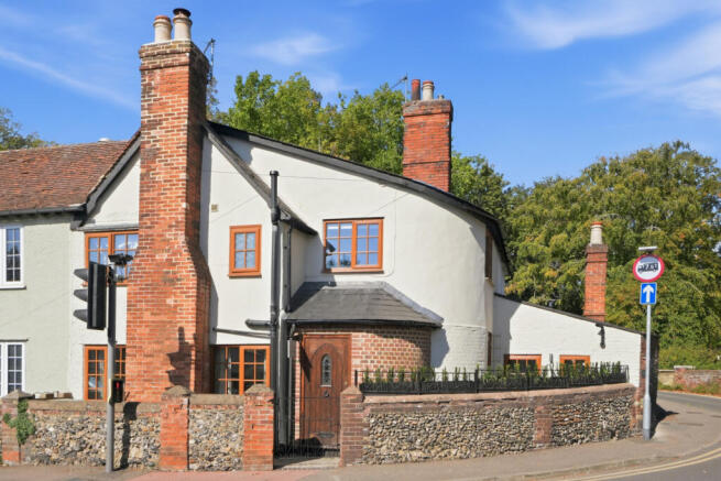 2-bed terraced on East Street, Saffron Walden, Essex, CB10, £350,000