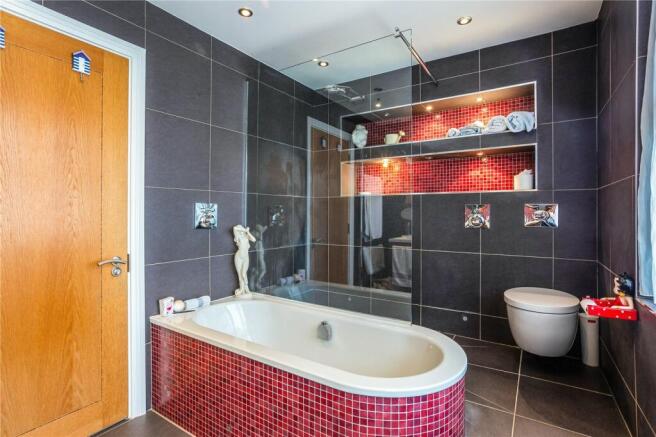 Bedroom One En Suite