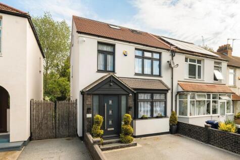 Queens Avenue, Greenford