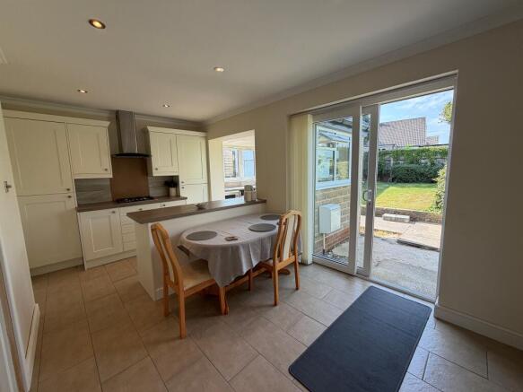 2 bed Semi-Detached Bungalow for sale Image 12