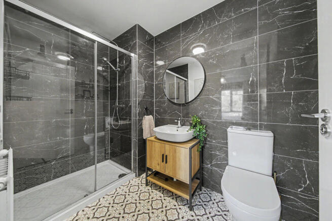 Ensuite