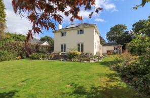Firle, Burrator Road, Yelverton PL20 6NF