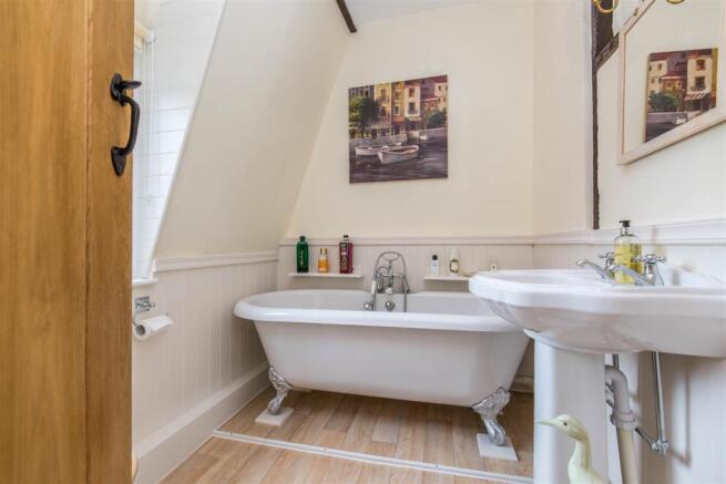 Bathroom.jpg