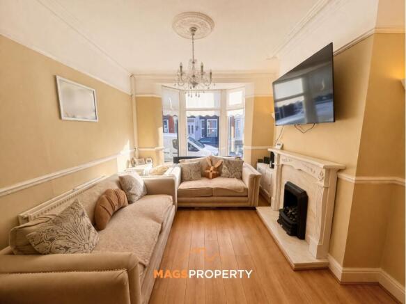 Sitting / Dining Room