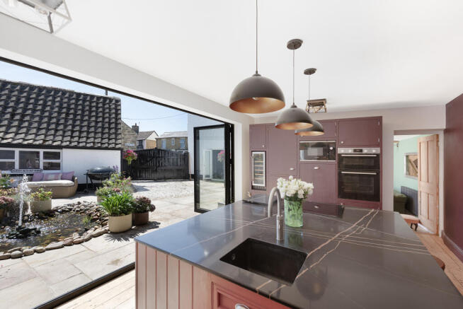 Kitchen/Breakfast
