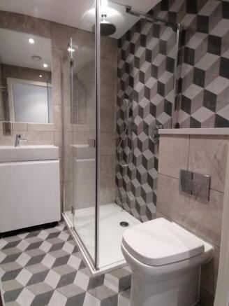 1 bed Apartment to rent Image 12