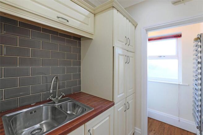 4 bed Semi-Detached for sale Image 7
