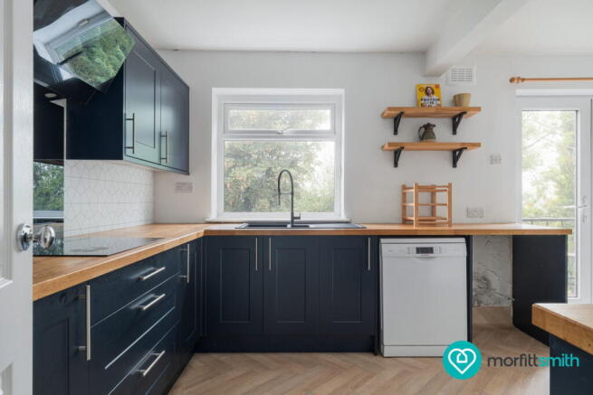 3 bed Terraced for sale Image 8