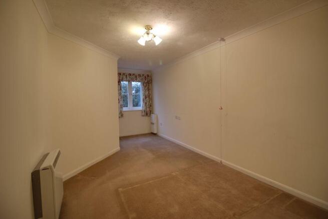 Bedroom 1 (Double)