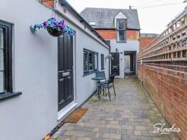 Flat 2, 571, Christchurch Road, Bournemouth BH1 4AH