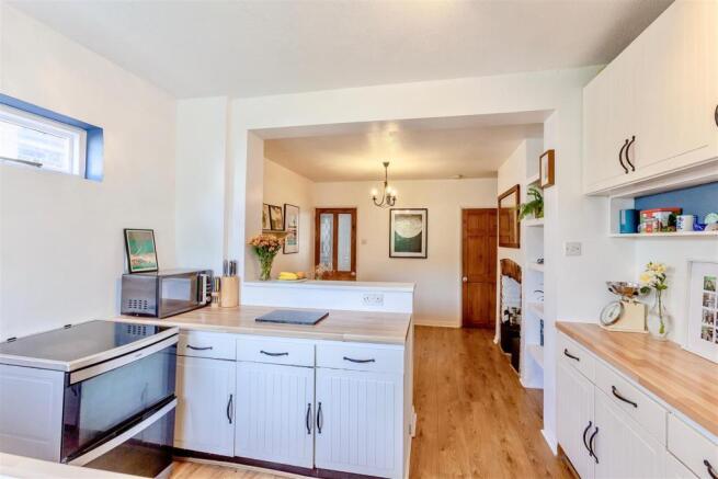 8425810-interior05.jpg