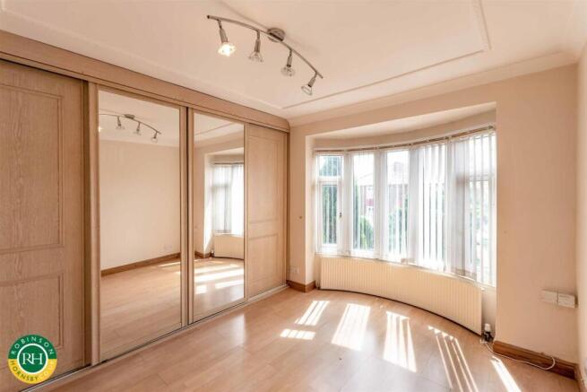 3 bed House for sale Image 11