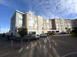 64, Fisgard Court, Admirals Way, Gravesend DA12 2AW