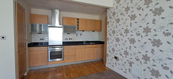 1 bed Flat for sale Image 6