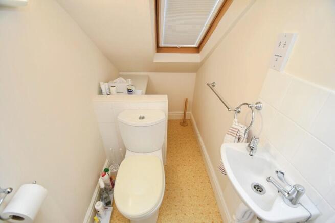 3 bed Terraced for sale Image 12