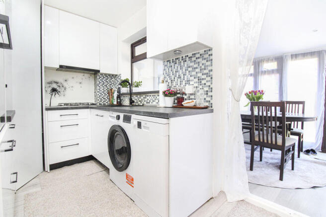 Southfields, Shefford SG17 photo 4