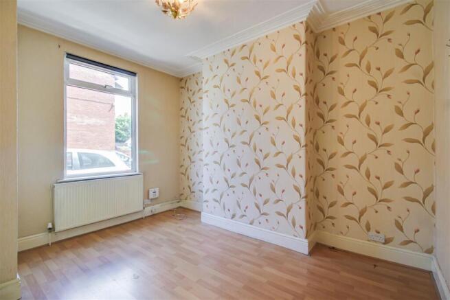 2 bed Terraced for sale Image 4