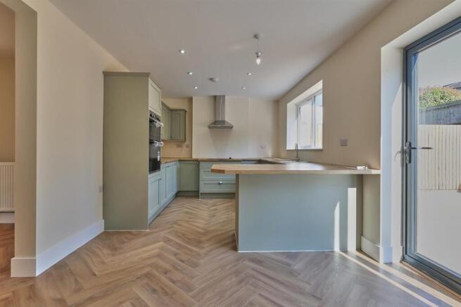 Charnwood Close_10.jpg