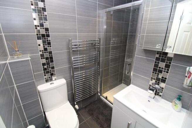 En-Suite Shower Room / Wc