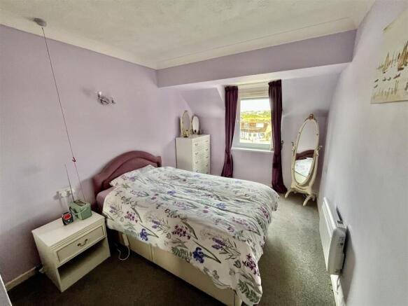 Merryfield Court, Marine Parade, Seaford photo 4