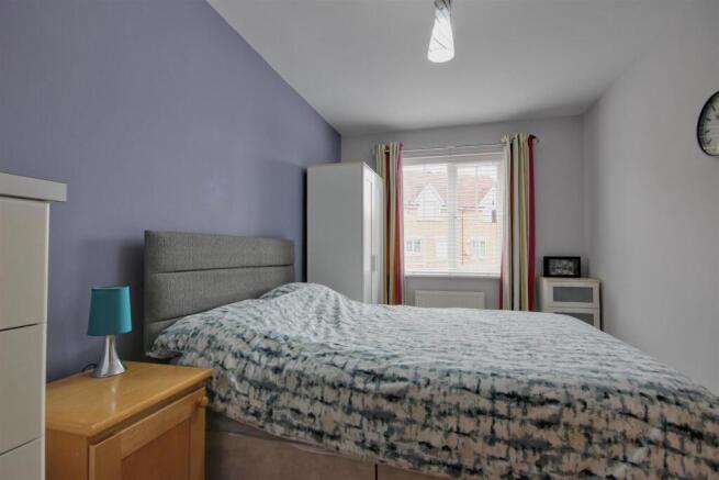 3 bed Town House for sale Image 12