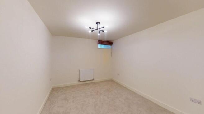 5 bed House to rent Image 11