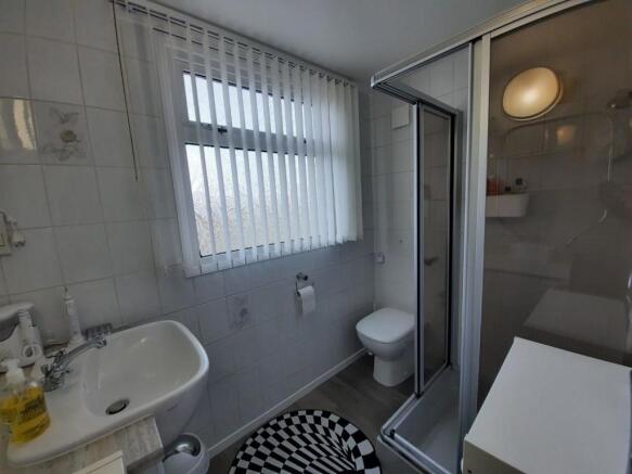 Shower room.jpg