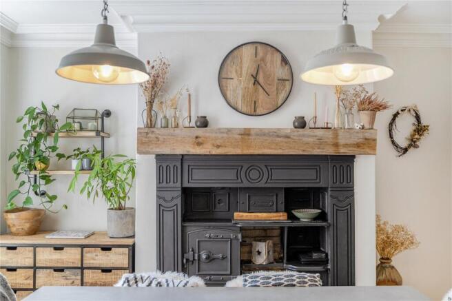 4 bed Terraced for sale Image 5