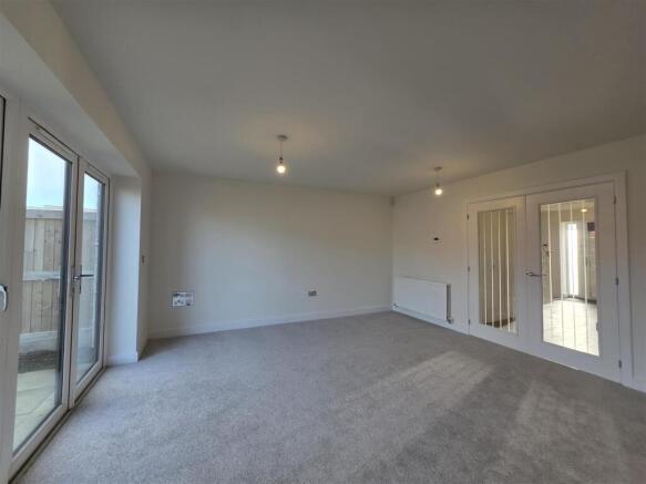 3 bed Semi-Detached Bungalow for sale Image 6