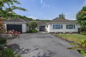 8 Westmead, Warren Close, Eastbourne BN20 7TY