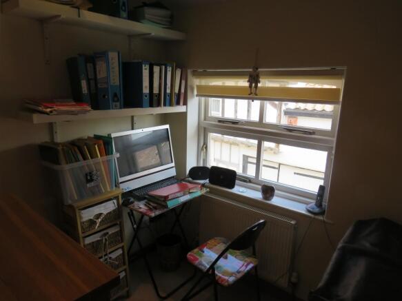 Photo 8