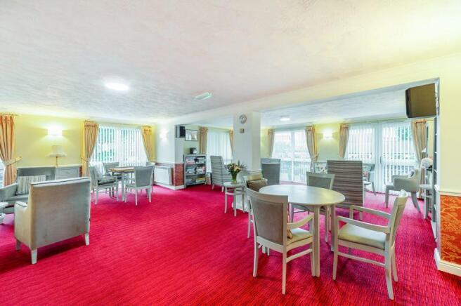 COMMUNAL LOUNGE