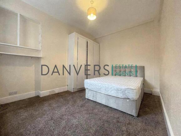 bedroom.jpg