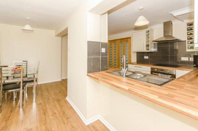Kitchen/Dining Room