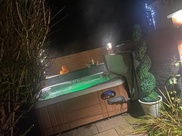 Hot tub