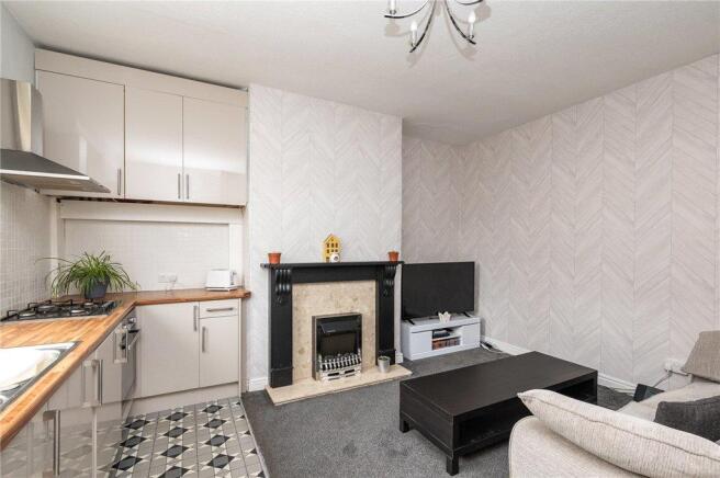 Living / Kitchen