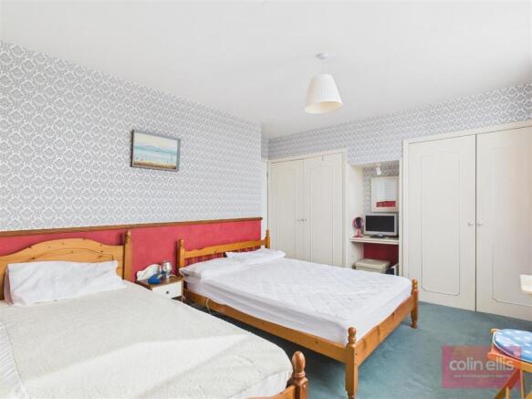 1 bed Flat for sale Image 8