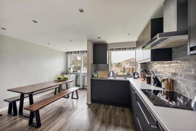 Selworthy Close E11
