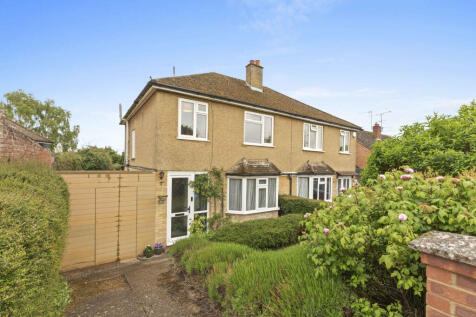 20 Barnhill Road, Marlow