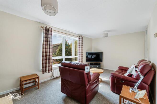 Flat 6 Mayo Court-4.jpg
