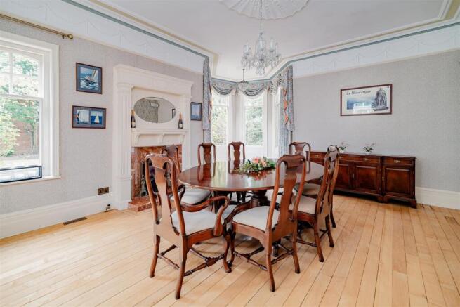 interior04v2.jpg