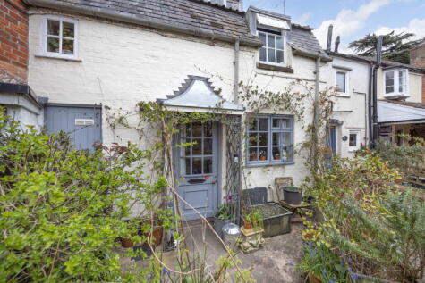 Southgate, Devizes, SN10 5BY