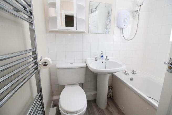 BATHROOM/W.C.