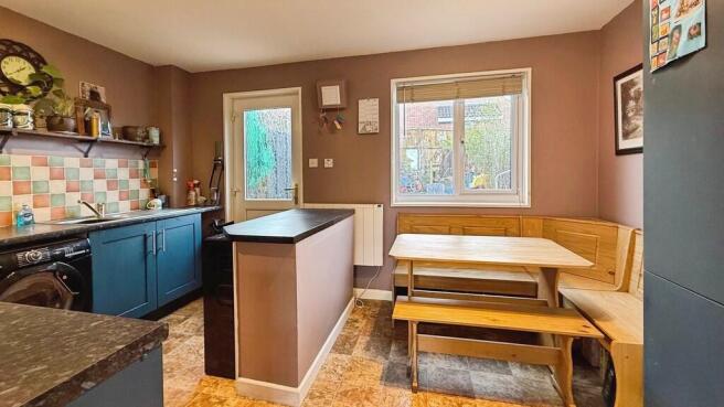 Kitchen/dining ro...