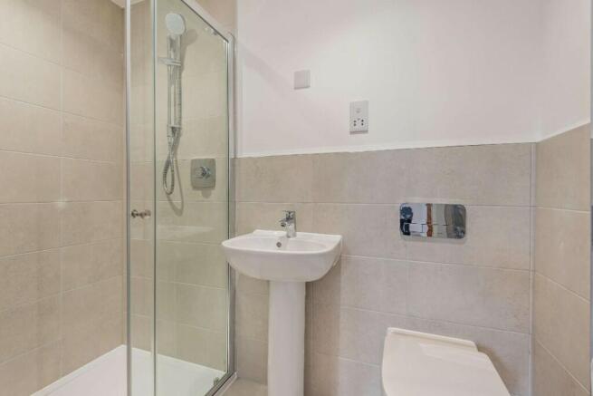 Bedroom 2 ensuite