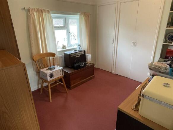 Bedroom 2.JPG