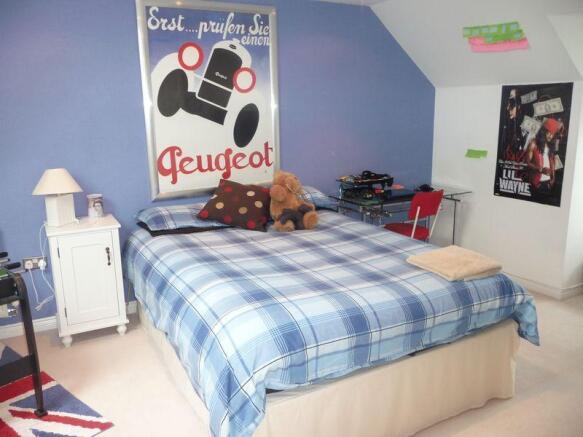 Photo 12