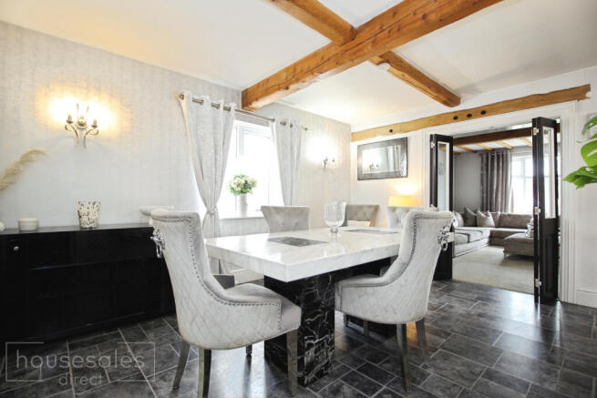4 bed Detached Bungalow for sale Image 8