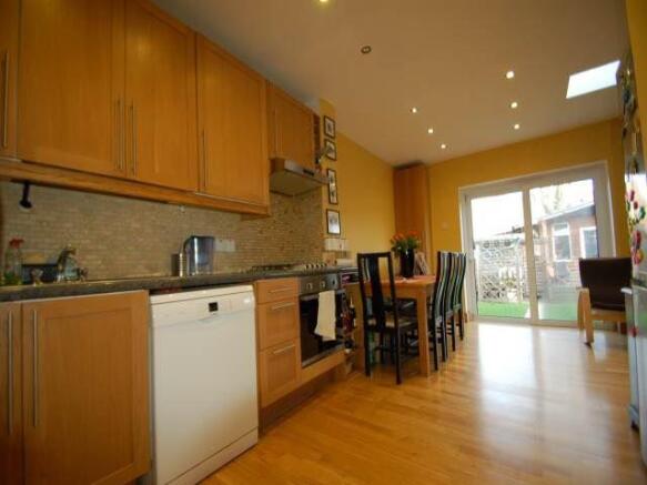 Kitchen/Dining